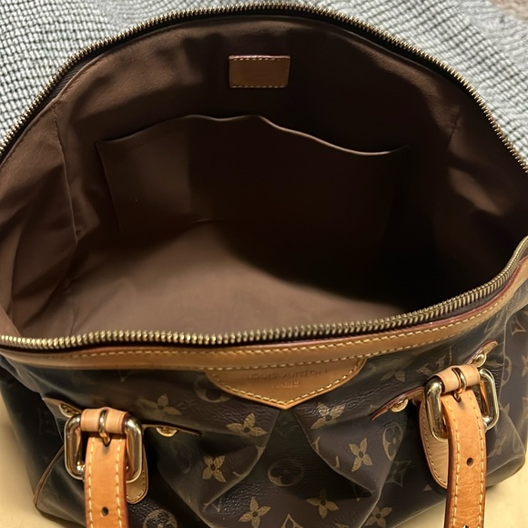 Authentic Louis Vuitton Tivoli GM 
With box, dust cover, and original receipt. - Picture 14 of 16